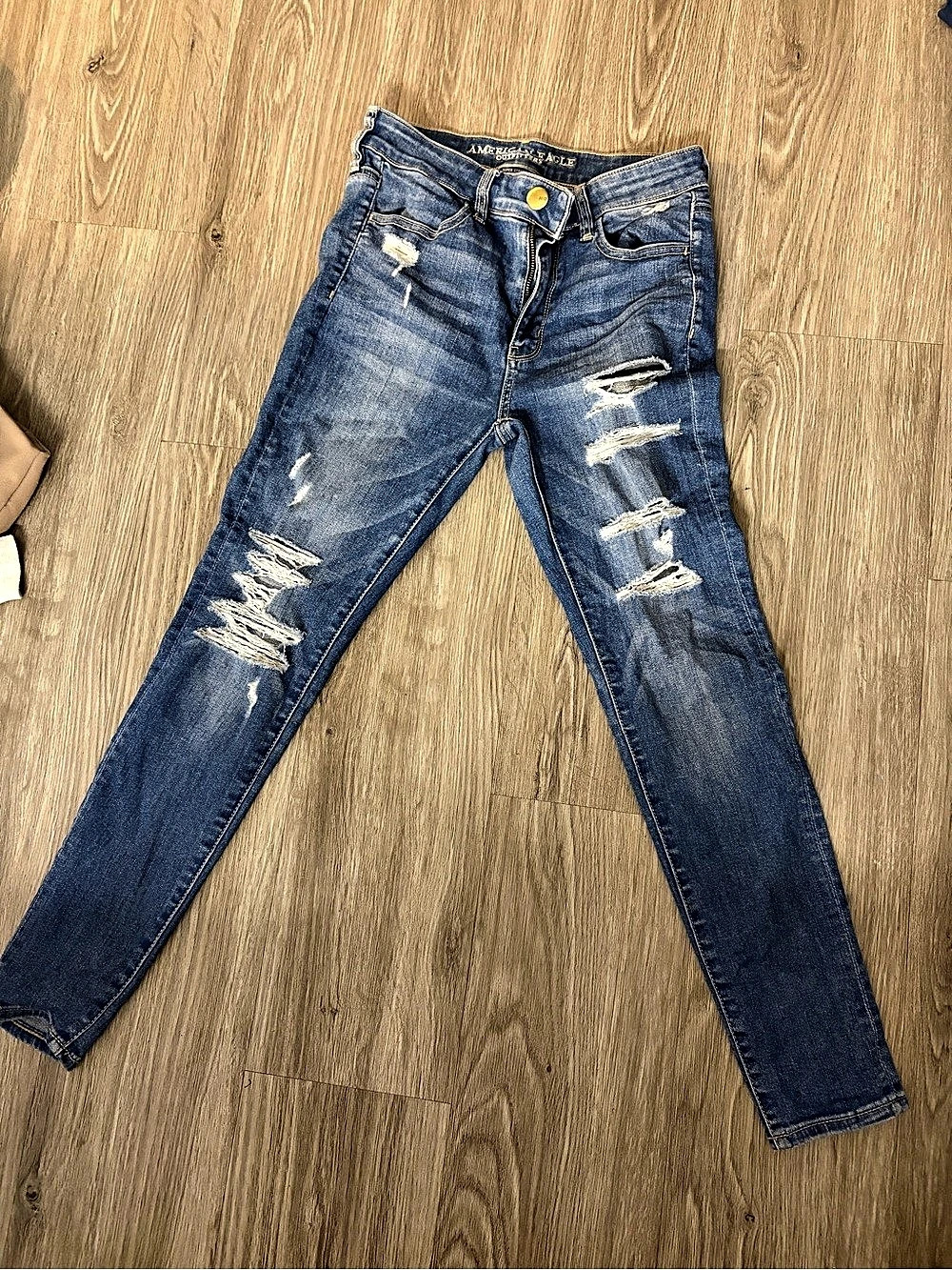 American Eagle Outfitters Super Stretch X Distressed Skinny Jeans in Blue